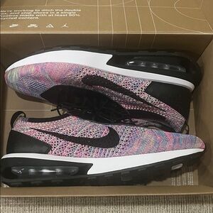 Nike Multicolor Flyknit Sneakers